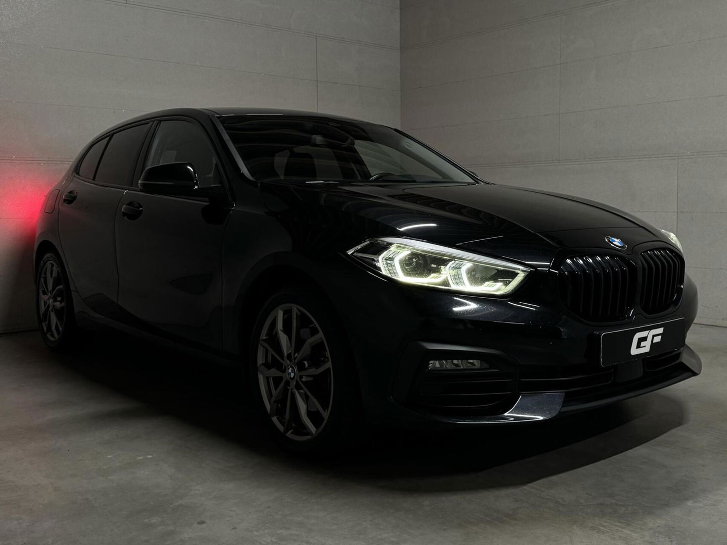 BMW 1 Serie 118i Sport Black Edition Navi Cruise CarPlay NAP