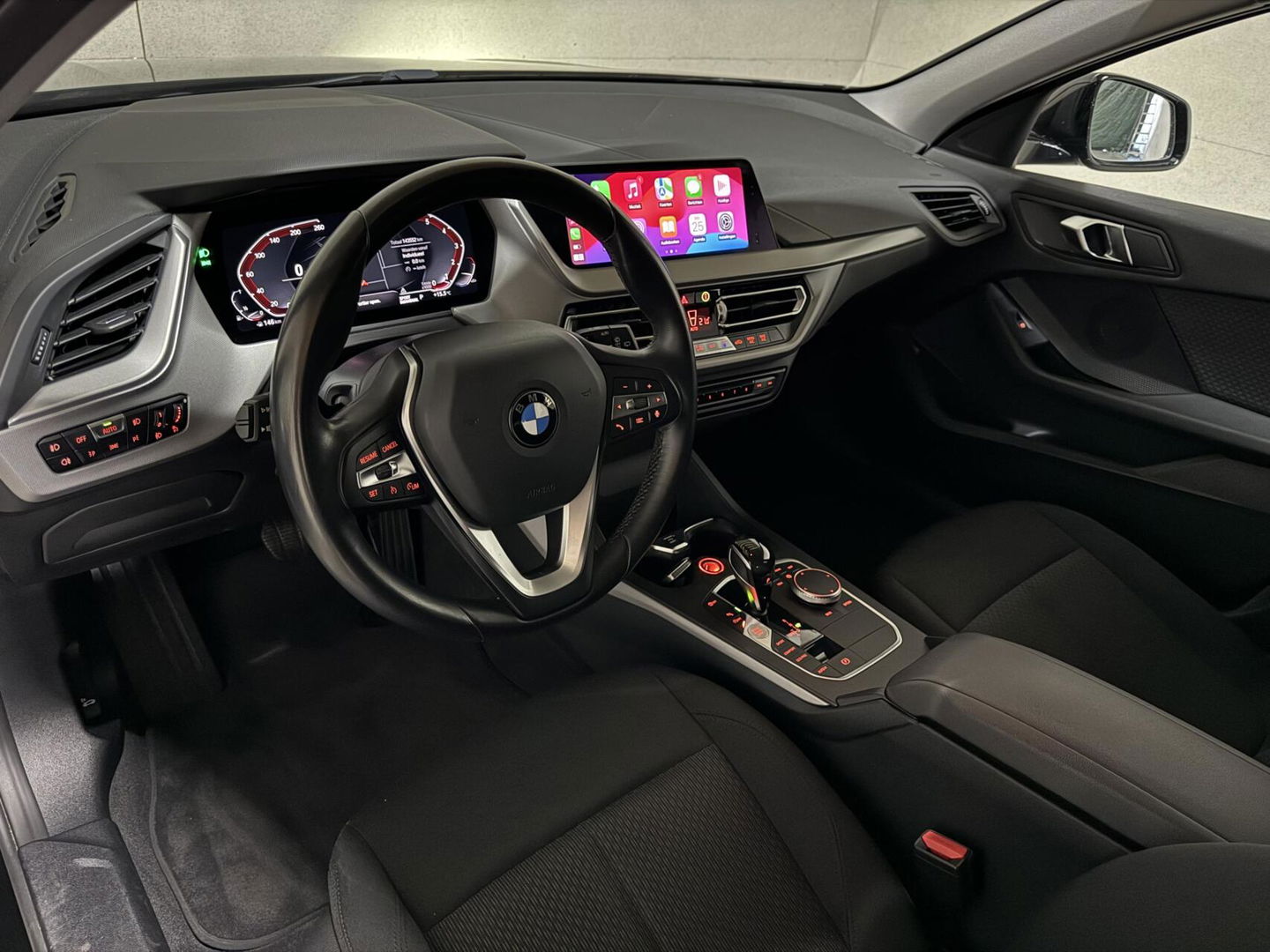 BMW 1 Serie 118i Sport Black Edition Navi Cruise CarPlay NAP
