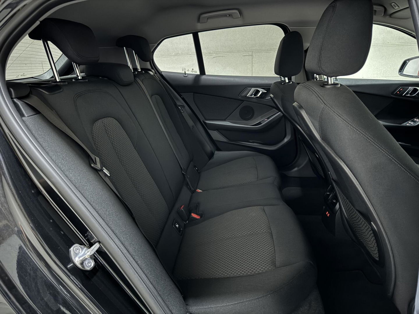 BMW 1 Serie 118i Sport Black Edition Navi Cruise CarPlay NAP