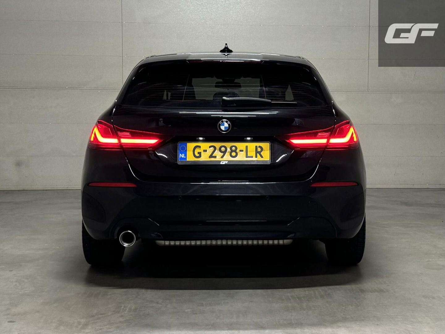 BMW 1 Serie 118i Sport Black Edition Navi Cruise CarPlay NAP