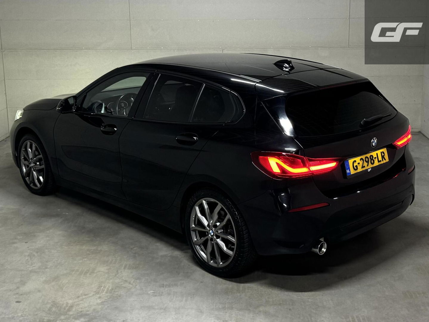 BMW 1 Serie 118i Sport Black Edition Navi Cruise CarPlay NAP