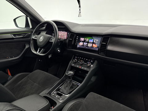 Škoda Kodiaq 1.5 TSI Sportline Business | Pano | Virtual | Sfeerverl. | Memory | Carplay | Trekh. | Adaptive Cruise