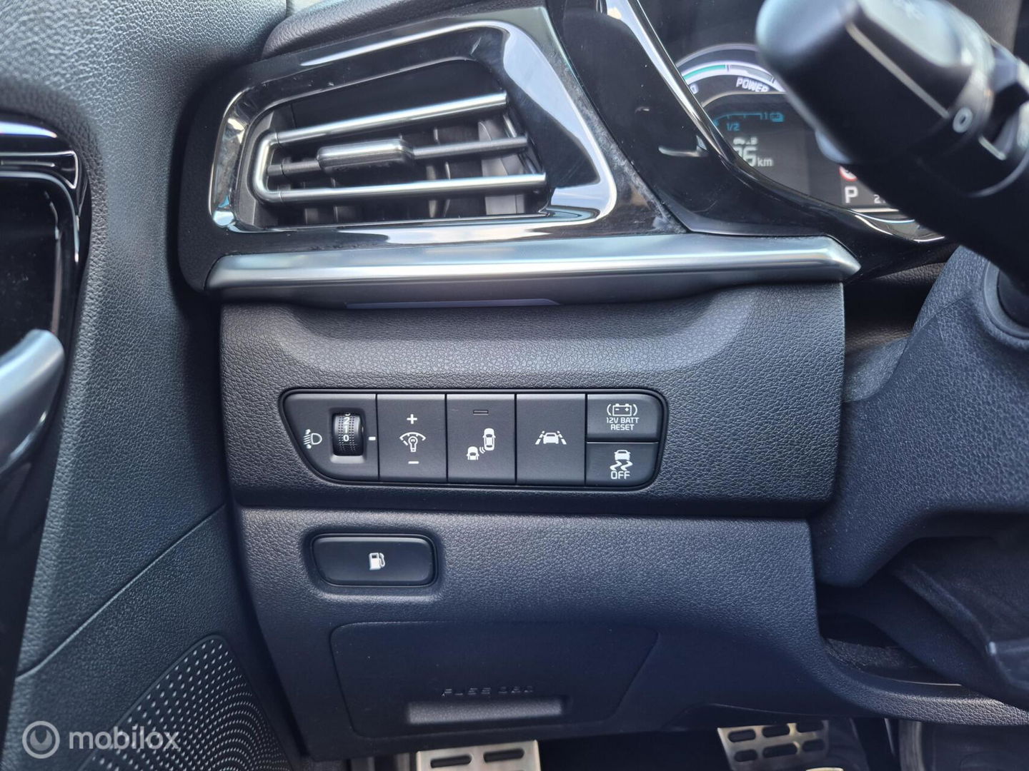 Kia Niro 1.6 GDi Hybrid DynamicPlusLine, Leer, Camera, Carplay