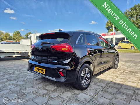 Kia Niro 1.6 GDi Hybrid DynamicPlusLine, Leer, Camera, Carplay
