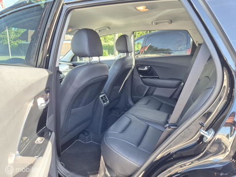 Kia Niro 1.6 GDi Hybrid DynamicPlusLine, Leer, Camera, Carplay