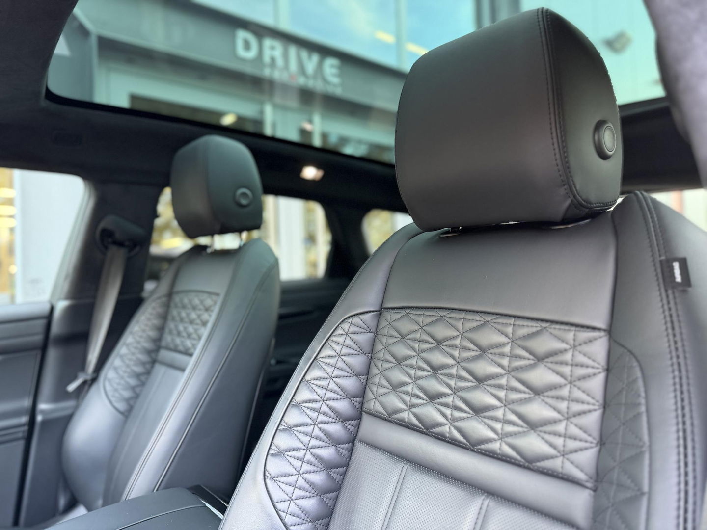 Land Rover Range Rover Evoque 1.5 P300e AWD R-Dynamic Autobiography SOH95%|Pano|360Cam|Meridian|ACC|Diamand Leder|Memory|Digitaal dash|Matrix Led