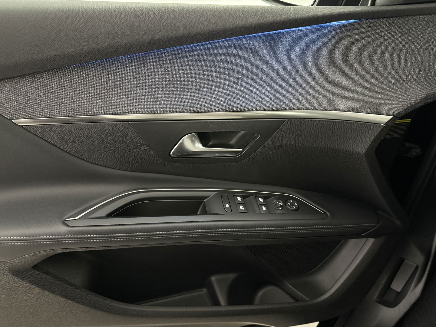 Peugeot 5008 1.2 PureTech 7p | 360° | Virtual | Carplay | Sfeerverl. l Cruise | Keyless | LED | NAP