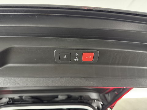 Peugeot 5008 1.2 PureTech 7p | 360° | Virtual | Carplay | Cruise | Keyless | LED | Orig. NL