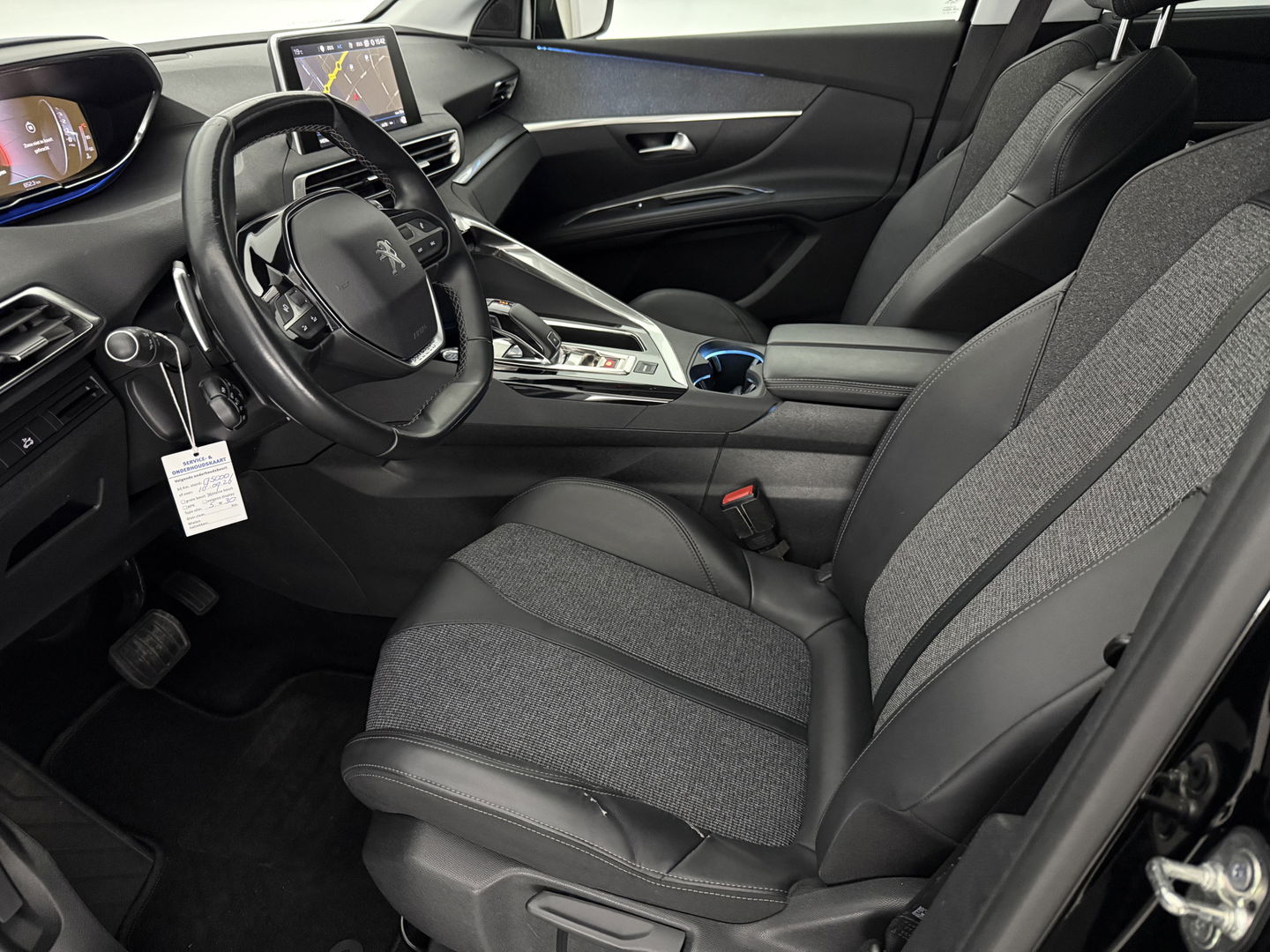 Peugeot 5008 1.2 PureTech 7p | 360° | Virtual | Carplay | Cruise | Keyless | LED | Orig. NL
