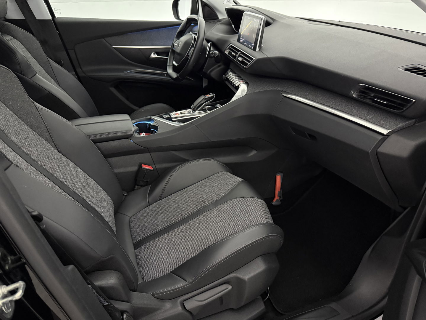 Peugeot 5008 1.2 PureTech 7p | 360° | Virtual | Carplay | Sfeerverl. l Cruise | Keyless | LED | NAP
