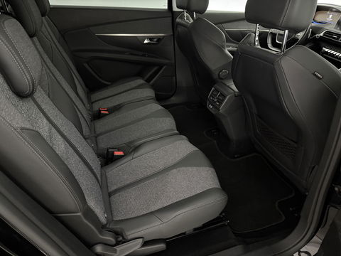 Peugeot 5008 1.2 PureTech 7p | 360° | Virtual | Carplay | Cruise | Keyless | LED | Orig. NL