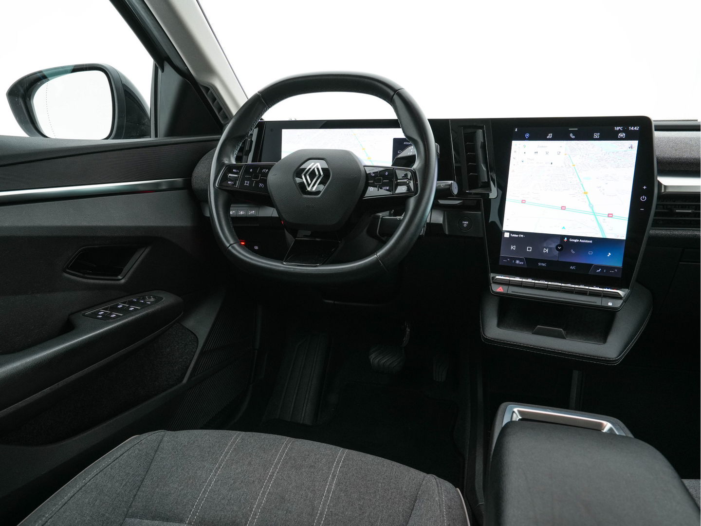 Renault Mégane E-Tech EV60 Optimum Charge Evolution [ 3-Fase ] {SOH-92%} (INCL-BTW) Aut *FULL-LED | DIGI-COCKPIT | NAVI-FULLMAP | CAMERA | COMFORT-SEATS | KEYLESS | ECC | PDC | CRUISE | DAB | CARPLAY | SHIFT-PADDLES | LANE-ASSIST | 18''ALU*