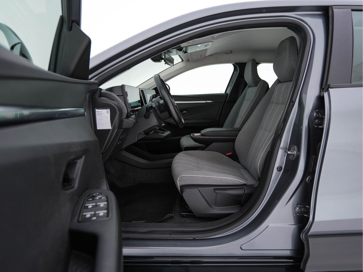 Renault Mégane E-Tech EV60 Optimum Charge Evolution [ 3-Fase ] {SOH-92%} (INCL-BTW) Aut *FULL-LED | DIGI-COCKPIT | NAVI-FULLMAP | CAMERA | COMFORT-SEATS | KEYLESS | ECC | PDC | CRUISE | DAB | CARPLAY | SHIFT-PADDLES | LANE-ASSIST | 18''ALU*