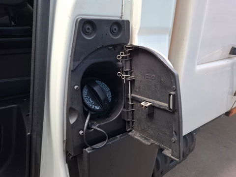 Iveco Daily 35S14NV 2.3 410L H3 PICK-UP / LAADKLEP / AARDGAS / AIRCO / CRUISE CONTROLE / TREKHAAK