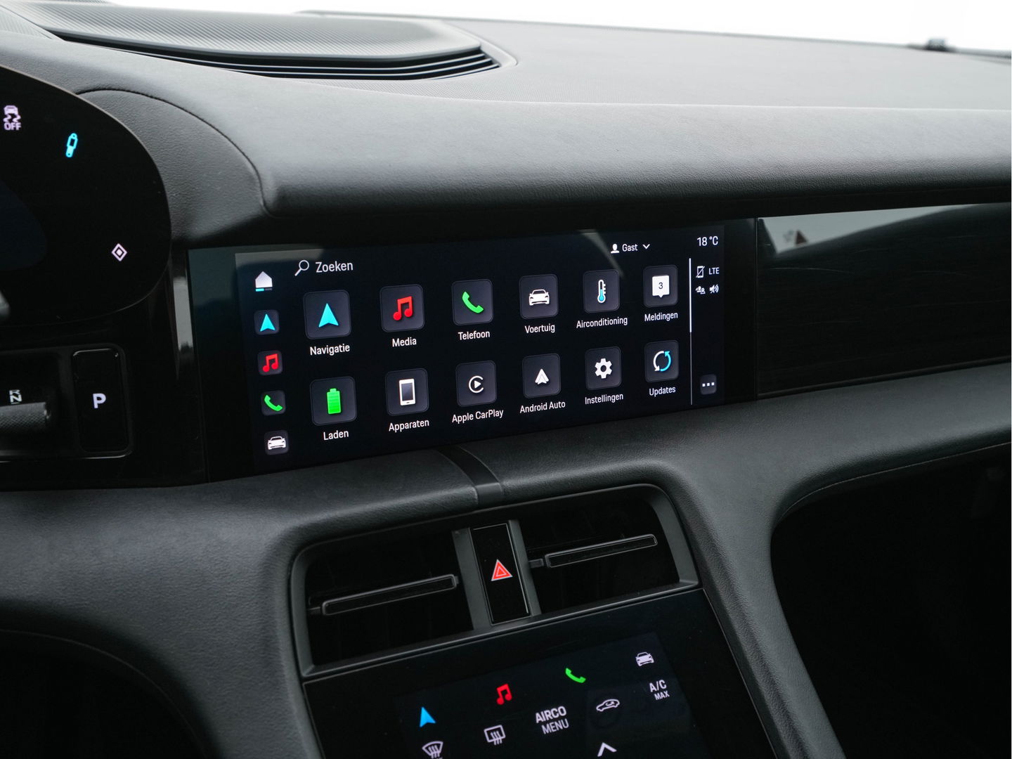 Porsche Taycan 79 kWh [3-Fase] {SOH-100%} (INCL-BTW) *LUXURY-LEATHER | FULL-LED | DIGI-COCKPIT | NAVI-FULLMAP | SPORTSEATS | ECC | CARPLAY | PDC | CRUISE | DAB | 19''ALU*