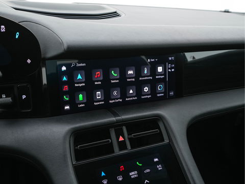 Porsche Taycan 79 kWh [3-Fase] {SOH-100%} (INCL-BTW) *LUXURY-LEATHER | FULL-LED | DIGI-COCKPIT | NAVI-FULLMAP | SPORTSEATS | ECC | CARPLAY | PDC | CRUISE | DAB | 19''ALU*