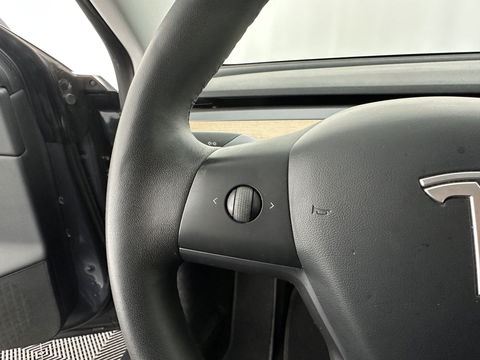Tesla Model 3 Long Range AWD 75 kWh [ 3-Fase ] {SOH-89%} (INCL-BTW) Aut. *PANO | AUTO-PILOT | LUXURY-LEATHER | KEYLESS | FULL-LED | MEMORY-PACK | SURROUND-VIEW | DAB | CARPLAY | DIGI-COCKPIT | LANE-ASSIST | COMFORT-SEATS | TOWBAR | 18"ALU*