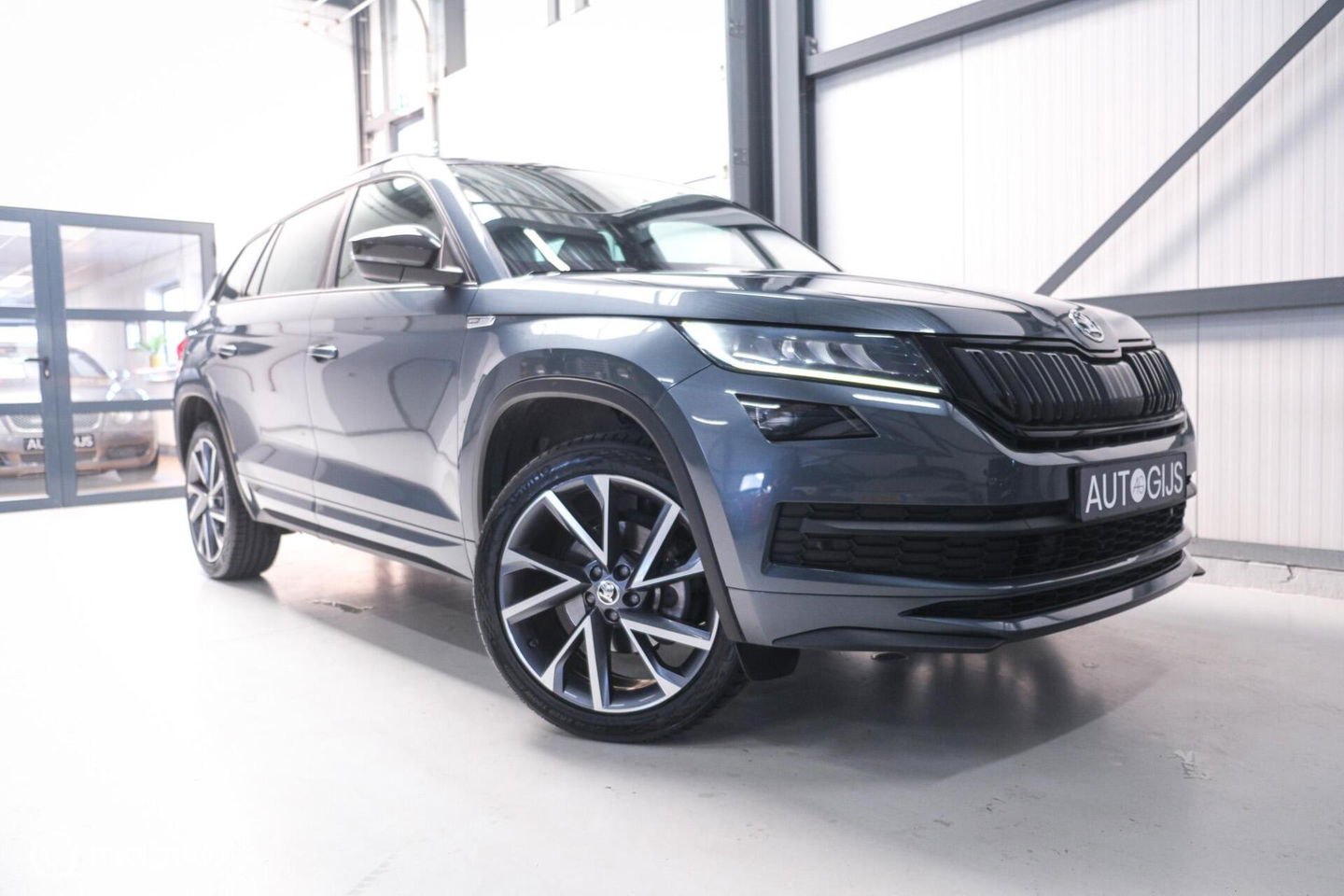 Škoda Kodiaq 1.5 TSI Sportline Business 7p | Trekhaak | Camera | BTW auto | NL auto | Adaptive | Virtual Cockpit |