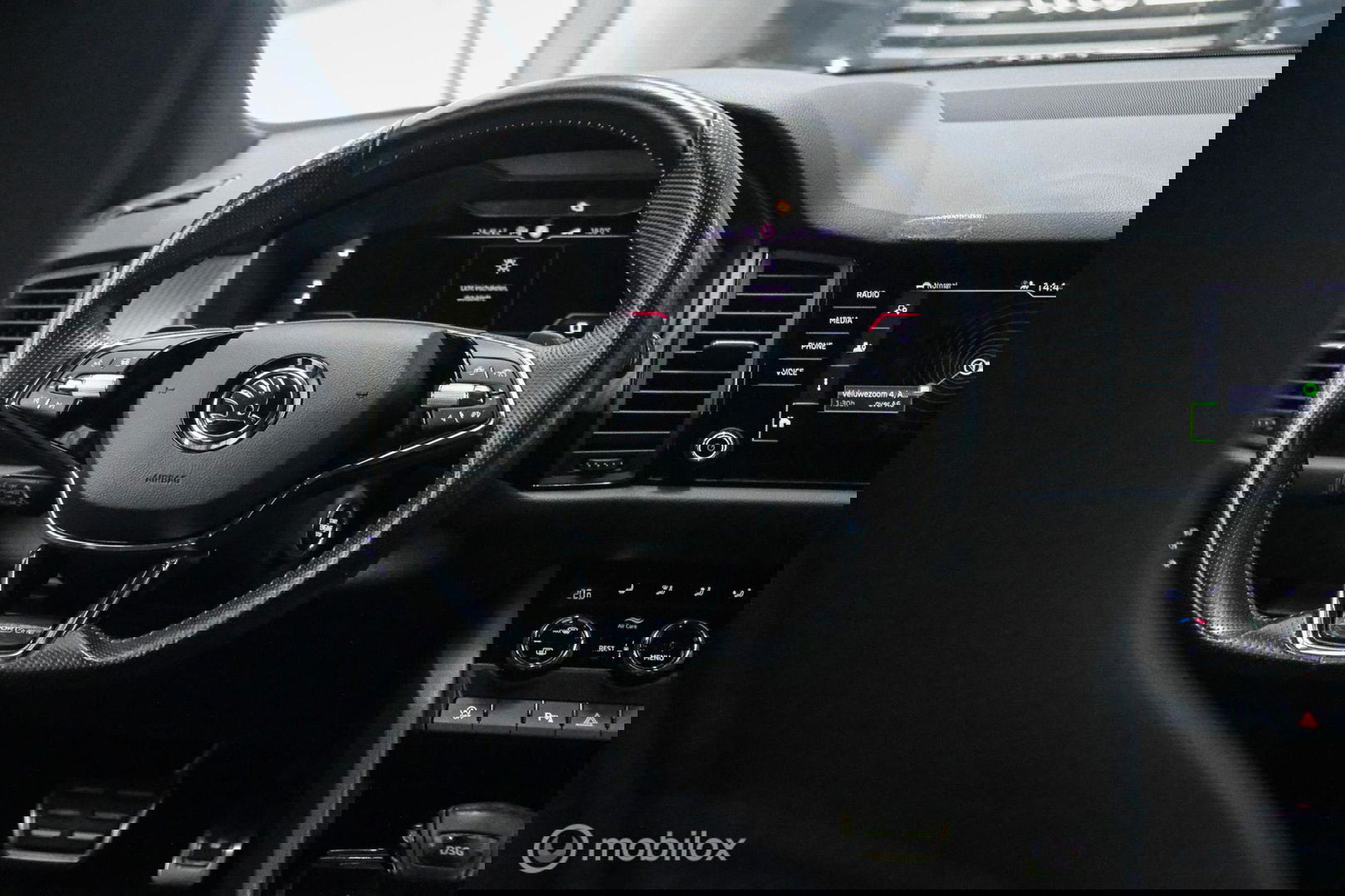 Škoda Kodiaq 1.5 TSI Sportline Business 7p | Trekhaak | Camera | BTW auto | NL auto | Adaptive | Virtual Cockpit |
