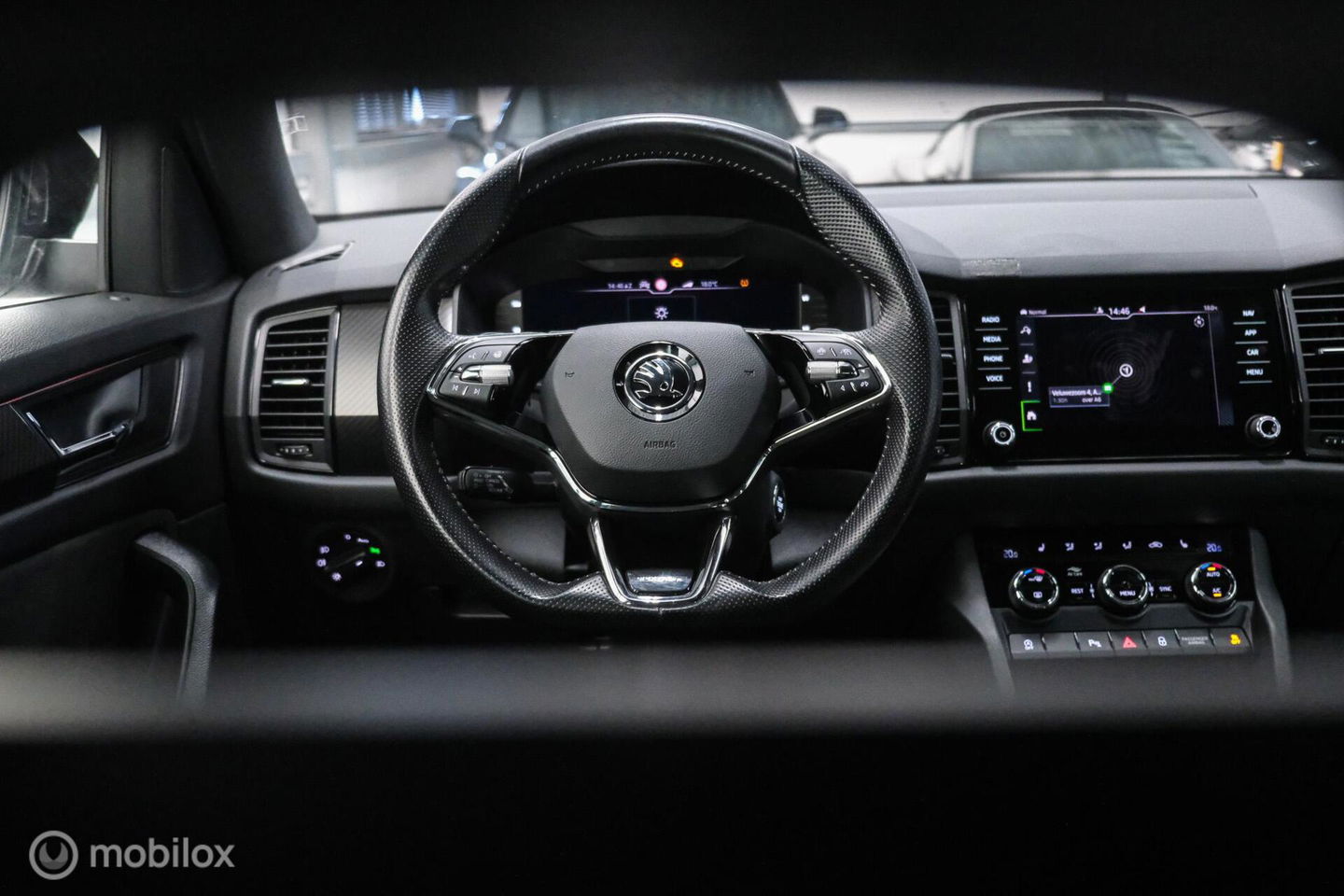 Škoda Kodiaq 1.5 TSI Sportline Business 7p | Trekhaak | Camera | BTW auto | NL auto | Adaptive | Virtual Cockpit |
