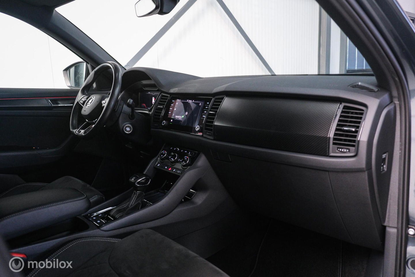 Škoda Kodiaq 1.5 TSI Sportline Business 7p | Trekhaak | Camera | BTW auto | NL auto | Adaptive | Virtual Cockpit |