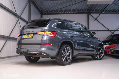 Škoda Kodiaq 1.5 TSI Sportline Business 7p | Trekhaak | Camera | BTW auto | NL auto | Adaptive | Virtual Cockpit |