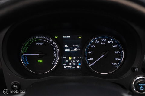 Mitsubishi Outlander 2.0 PHEV Instyle+ | Schuifdak | trekhaak | Leder | NL auto NAP | Rijklaarprijs | Nieuwe APK |