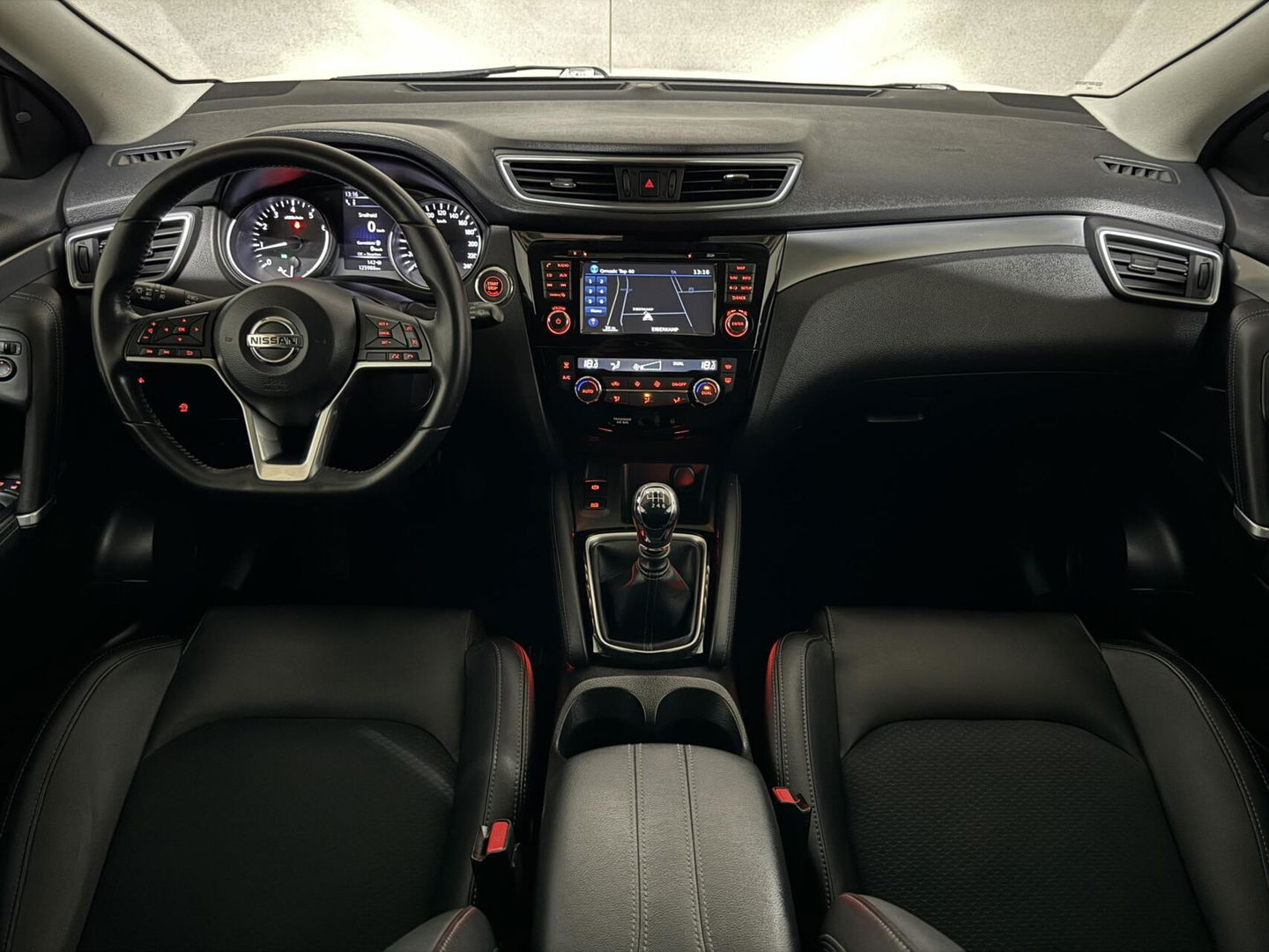 Nissan QASHQAI 1.2 Tekna + Pano 360° Navi Cruise Stoelv. NAP