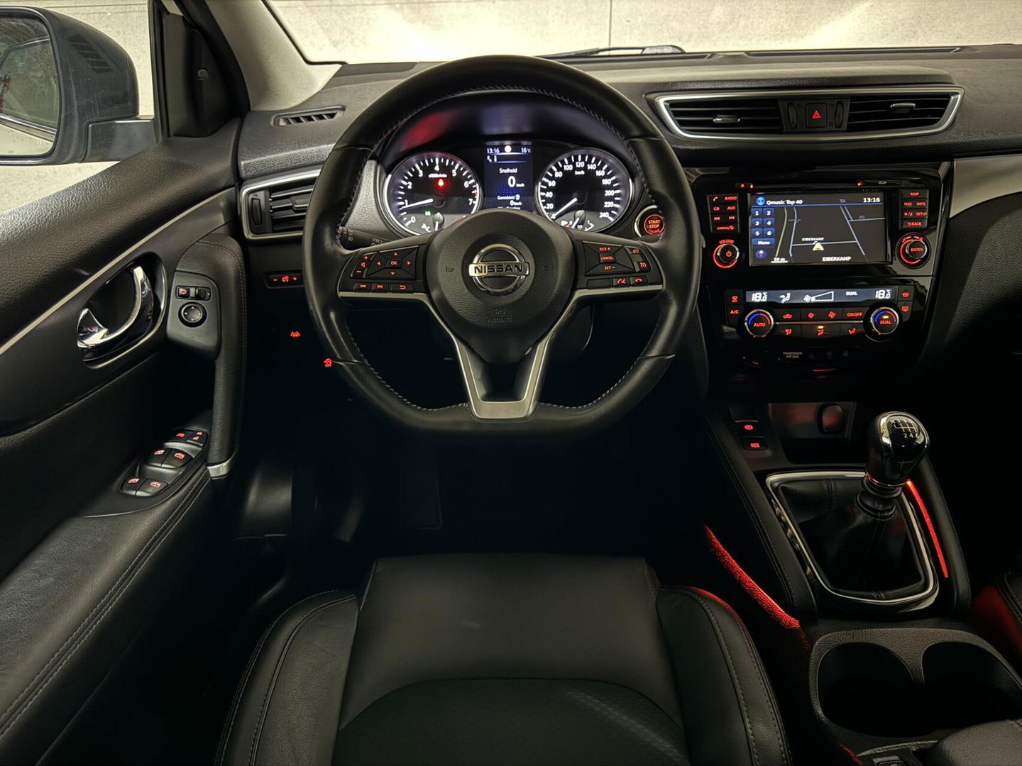 Nissan QASHQAI 1.2 Tekna + Pano 360° Navi Cruise Stoelv. NAP