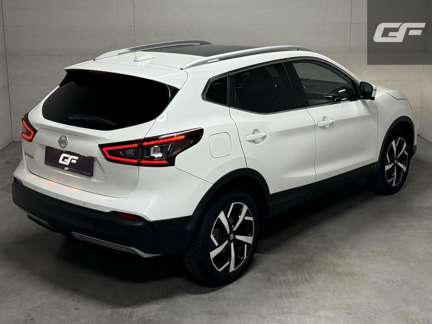 Nissan QASHQAI 1.2 Tekna + Pano 360° Navi Cruise Stoelv. NAP