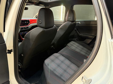 Volkswagen Polo 2.0 TSI GTI Pano|Beats|Keyless|Sfeer|IQ|DCC