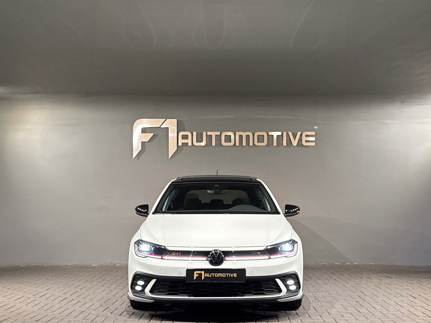 Volkswagen Polo 2.0 TSI GTI Pano|Beats|Keyless|Sfeer|IQ|DCC