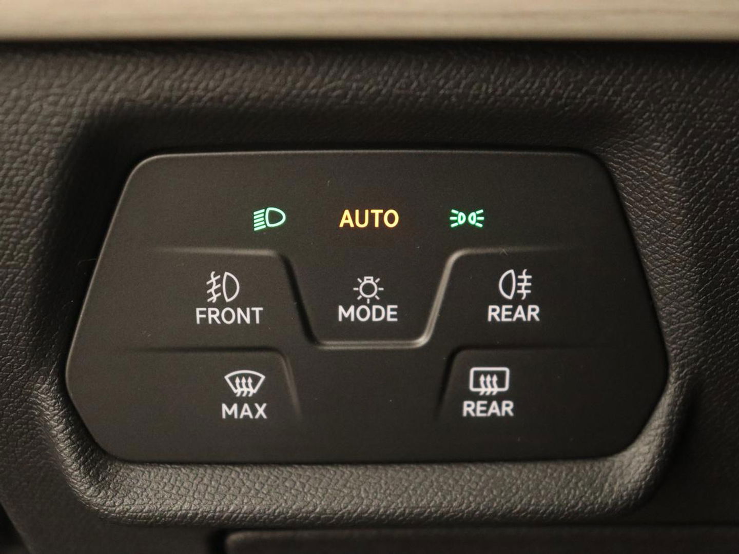 SEAT Leon 1.4 TSI eHybrid PHEV Xcellence | Adaptive cruise | Carplay | Sfeerverlichting | Navigatie | Leder/Alcantara | Camera | Digital Cockpit | Plug In