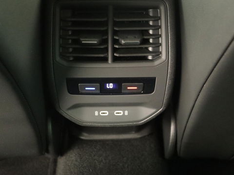 SEAT Leon 1.4 TSI eHybrid PHEV Xcellence | Adaptive cruise | Carplay | Sfeerverlichting | Navigatie | Leder/Alcantara | Camera | Digital Cockpit | Plug In