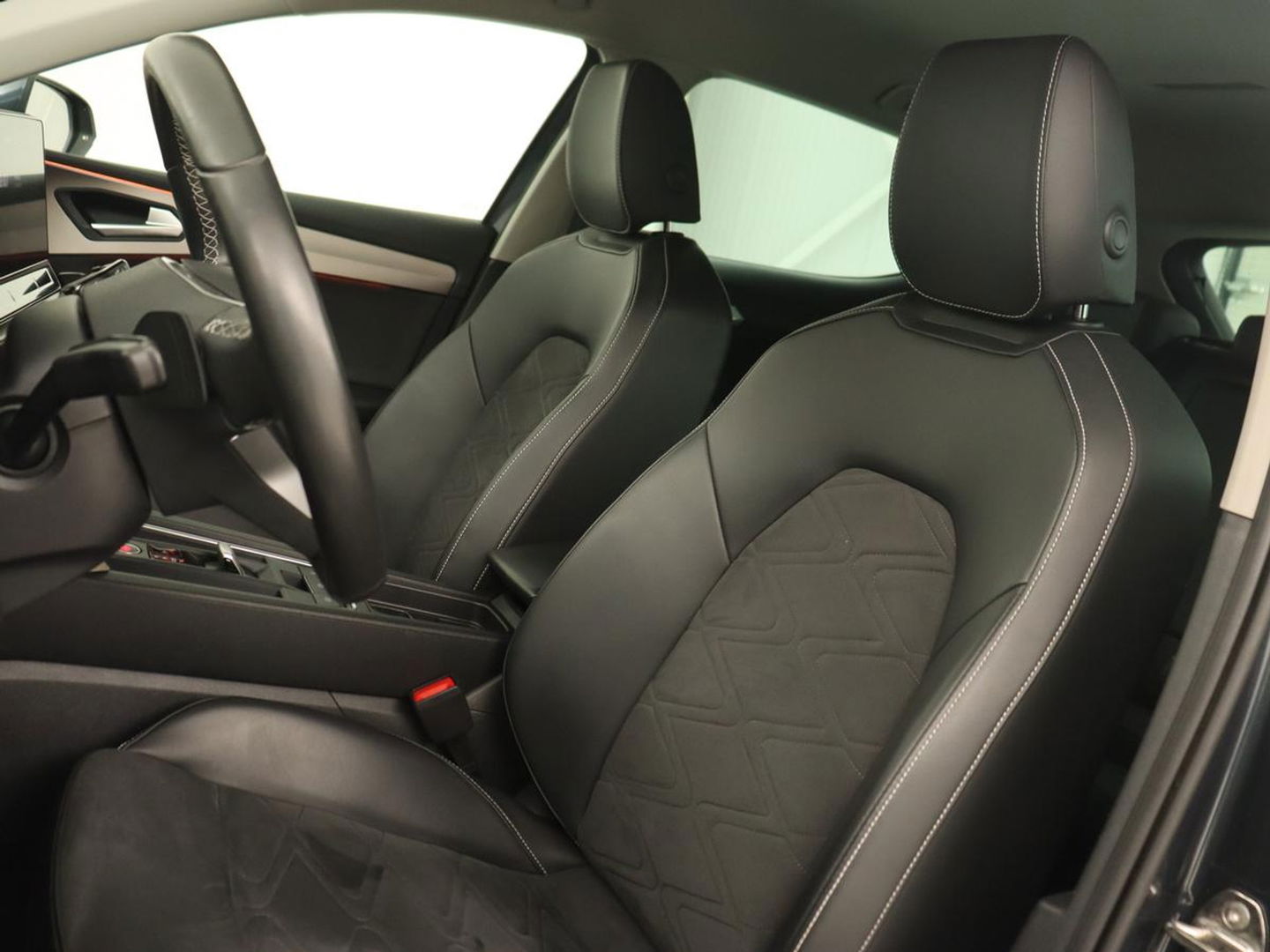 SEAT Leon 1.4 TSI eHybrid PHEV Xcellence | Adaptive cruise | Carplay | Sfeerverlichting | Navigatie | Leder/Alcantara | Camera | Digital Cockpit | Plug In