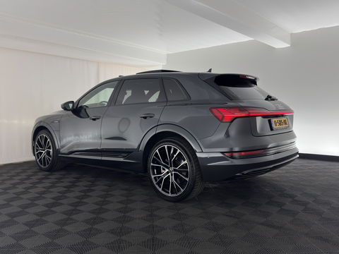 Audi e-tron 55 quattro advanced 95 kWh [3-Fase] {SOH-92%} *PANO | LUXURY-LEATHER | FULL-LED | BANG&OLUFSEN | ADAPTIVE-CRUISE | MEMORY-PACK | BLIND-SPOT | TOP-VIEW | SPORT/HEATED-SEATS | KEYLESS | DAB+ | ECC | PDC | 22''ALU*