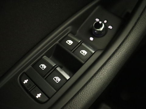 Audi A4 1.4 TFSI Design Pro Line Plus | Stoelverwarming | Virtual Cockpit | Carplay | Sportstoelen | Navigatie | Fulll LED | Climate control | Parkeerhulp | Cruise control