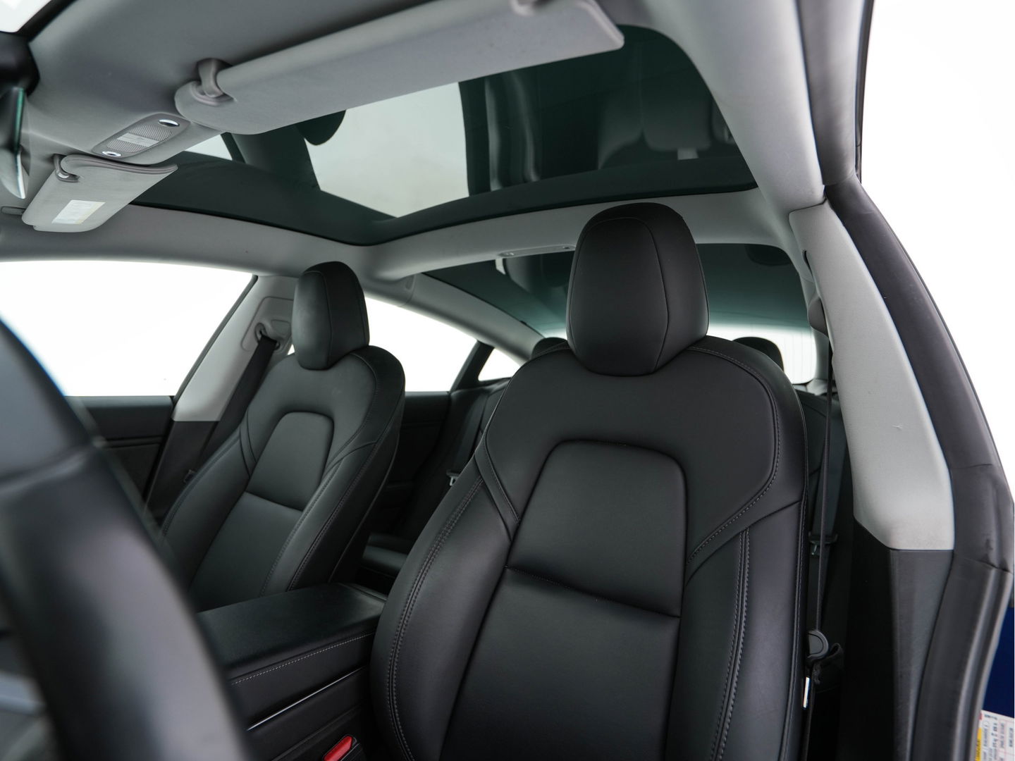Tesla Model 3 Long Range AWD 75 kWh [3-Fase] {SOH-83%} (INCL-BTW) Aut. *PANO | AUTO-PILOT | LUXURY-LEATHER | KEYLESS | FULL-LED | MEMORY-PACK | SURROUND-VIEW | DAB | CARPLAY | DIGI-COCKPIT | LANE-ASSIST | COMFORT-SEATS | 18"ALU*