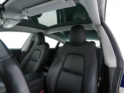 Tesla Model 3 Long Range AWD 75 kWh [3-Fase] {SOH-83%} (INCL-BTW) Aut. *PANO | AUTO-PILOT | LUXURY-LEATHER | KEYLESS | FULL-LED | MEMORY-PACK | SURROUND-VIEW | DAB | CARPLAY | DIGI-COCKPIT | LANE-ASSIST | COMFORT-SEATS | 18"ALU*