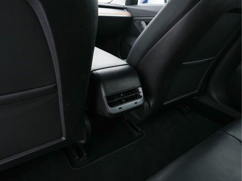 Tesla Model 3 Long Range AWD 75 kWh [3-Fase] {SOH-83%} (INCL-BTW) Aut. *PANO | AUTO-PILOT | LUXURY-LEATHER | KEYLESS | FULL-LED | MEMORY-PACK | SURROUND-VIEW | DAB | CARPLAY | DIGI-COCKPIT | LANE-ASSIST | COMFORT-SEATS | 18"ALU*