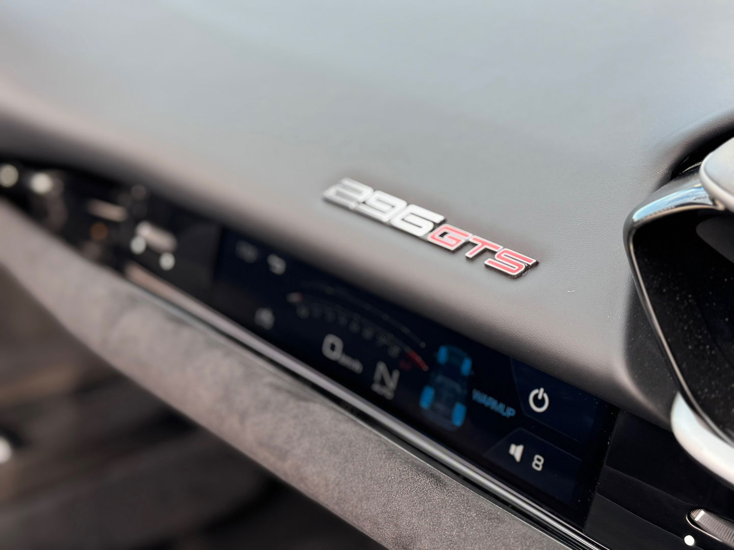 Ferrari 296 GTS 3.0 V6 830PK|NL-Auto|Carbon|Lift|Passenger Display|JBL|Head-Up|Carplay|Leder