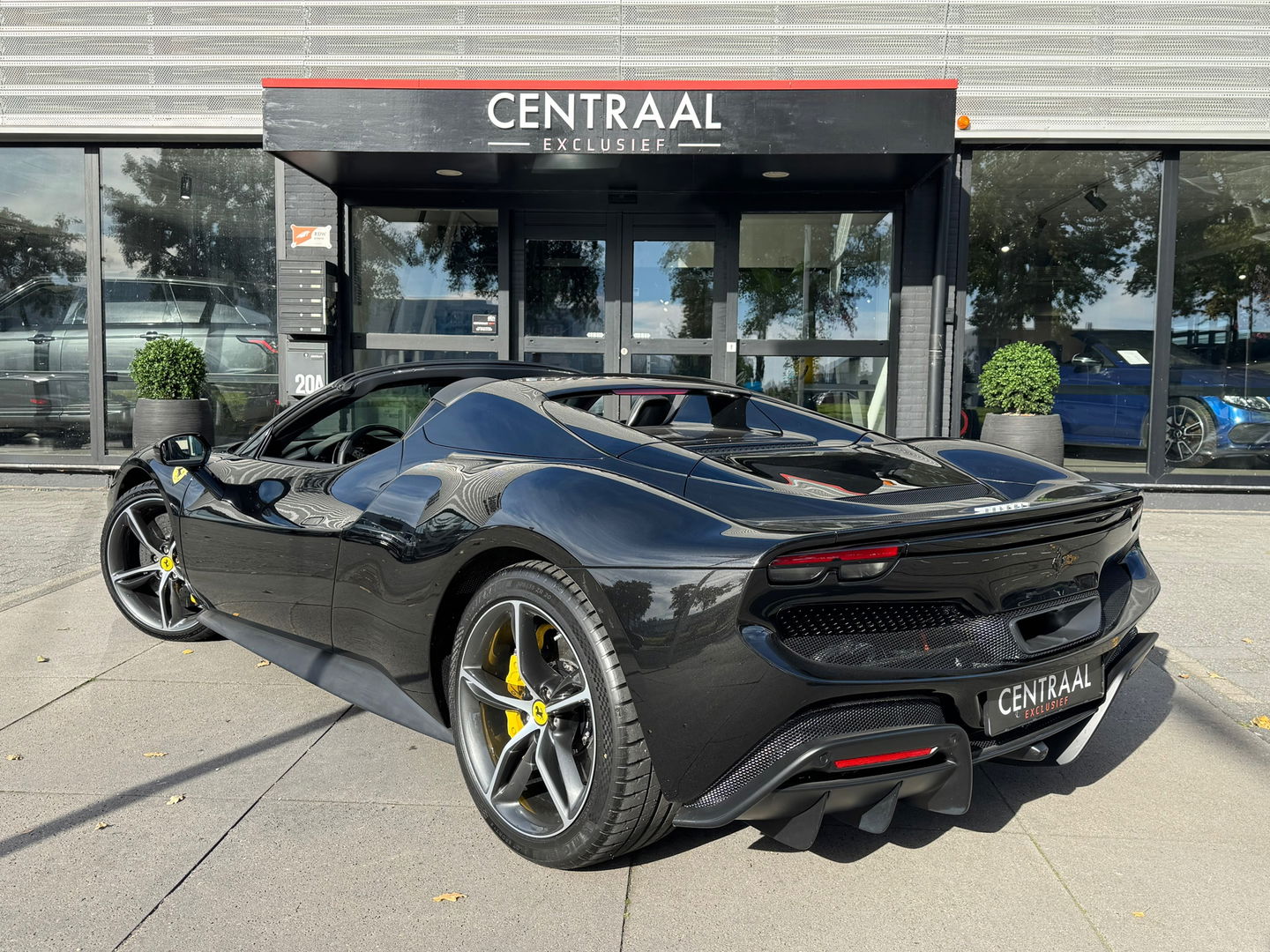 Ferrari 296 GTS 3.0 V6 830PK|NL-Auto|Carbon|Lift|Passenger Display|JBL|Head-Up|Carplay|Leder