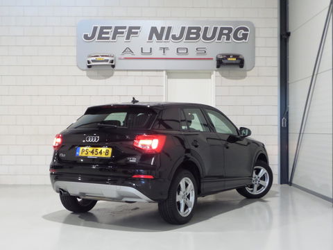 Audi Q2 1.0 TFSI Sport "Origineel NL!" Automaat! Adaptive-cruise Navigatie Bluetooth Parkeersensor, van 2e eigenaar in nieuwstaat!