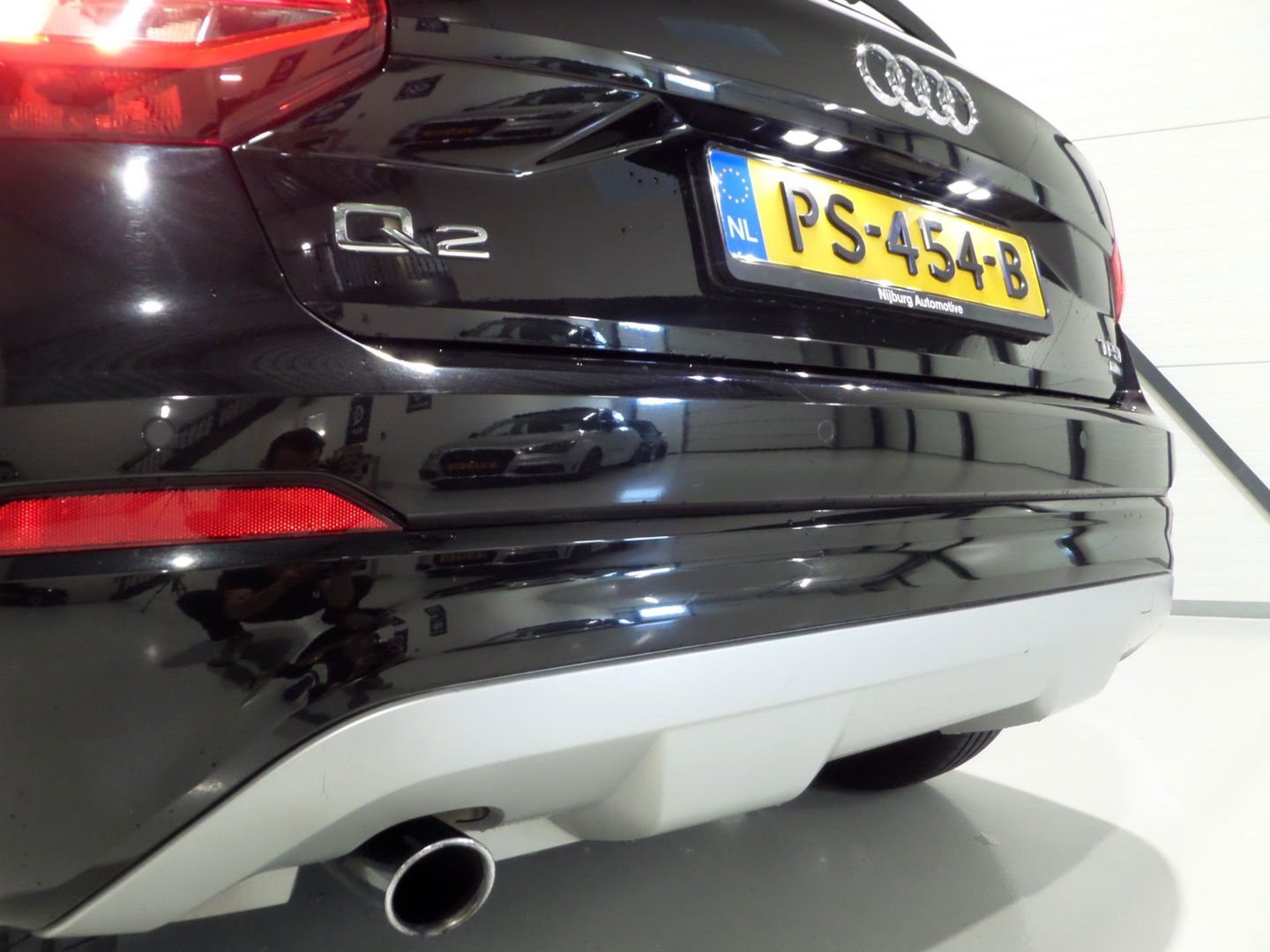 Audi Q2 1.0 TFSI Sport "Origineel NL!" Automaat! Adaptive-cruise Navigatie Bluetooth Parkeersensor, van 2e eigenaar in nieuwstaat!