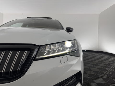 Škoda Superb Combi 1.4 TSI iV Plug-In Sportline Business {SOH-93%} (INCL-BTW) Aut. *PANO | LEATHER-ALCANTARA | FULL-LED | DIGI-COCKPIT | CANTON-SOUND | AMBIENT-LIGHT | CAMERA | NAVI-FULLMAP | DAB+ | KEYLESS | HEATED-SPORTSEATS | PRIVACY-GLASS | ECC | 19"ALU*