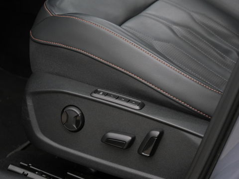 CUPRA Formentor e-HYBRID 245PK VZ COPPER EDITION/ 360°CAMERA/ WEGKL. TREKHAAK/ GRAPHENE GRAY