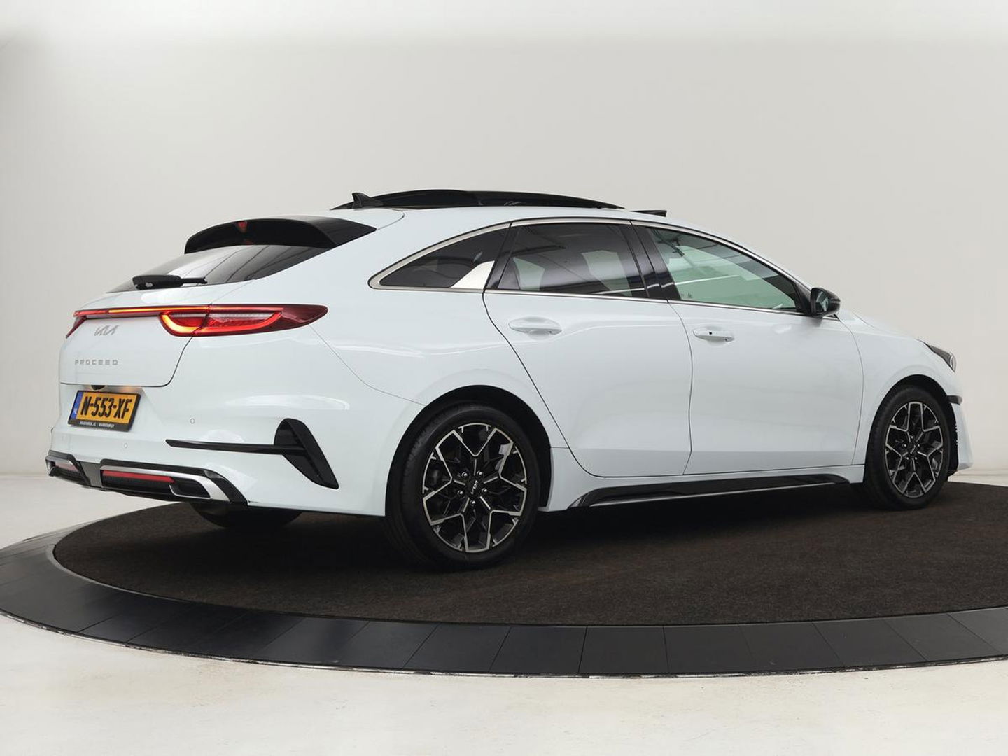 Kia ProCeed 1.0 T-GDi GT-Line | Panoramadak | Stoel & stuurverwarming | Carplay | Leder/Alcanatara | Full LED | Adaptive cruise | Navigatie | Keyless | Digital Cockpit