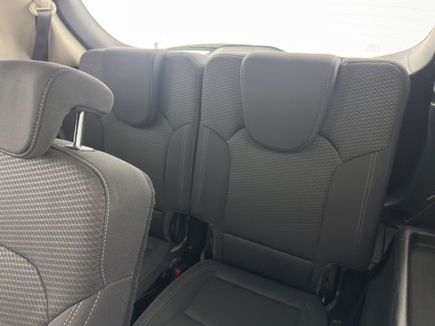 Kia Carens 1.6 GDi First Edition [ 7-Pers. ] *NAVI-FULLMAP | COMFORT-SEATS | CAMERA | ECC | PDC | CRUISE | 17''ALU*