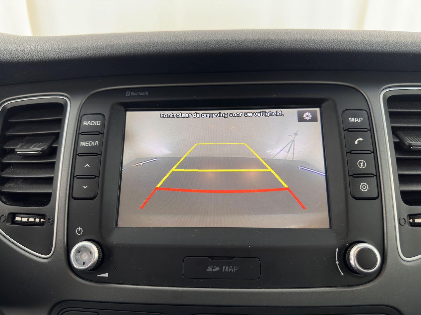 Kia Carens 1.6 GDi First Edition [ 7-Pers. ] *NAVI-FULLMAP | COMFORT-SEATS | CAMERA | ECC | PDC | CRUISE | 17''ALU*