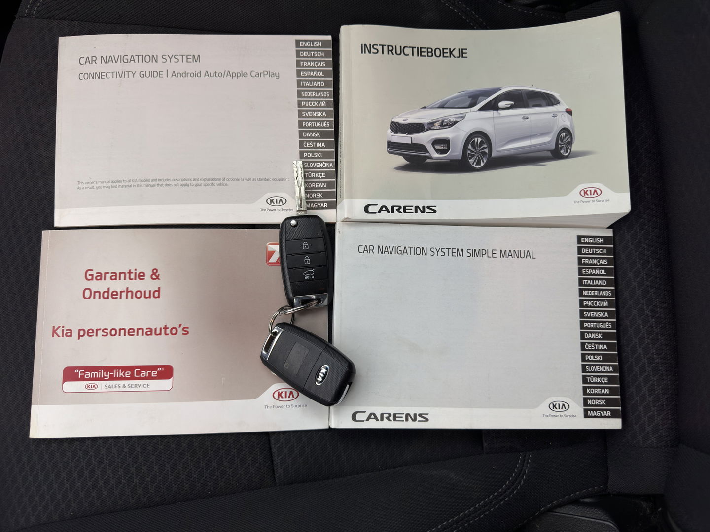 Kia Carens 1.6 GDi First Edition [ 7-Pers. ] *NAVI-FULLMAP | COMFORT-SEATS | CAMERA | ECC | PDC | CRUISE | 17''ALU*
